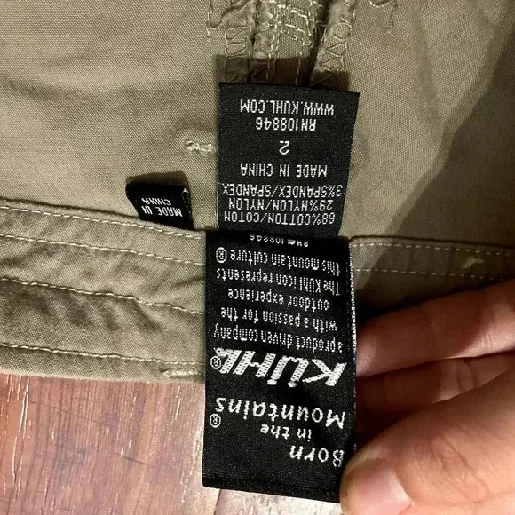 Kuhl Womens 2 Capri Pants Beige Cargo Pockets Camping Hiking Outdoor Gardening - Picture 8 of 15